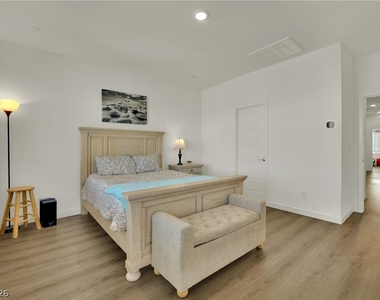 129 Laguna Commons Lane - Photo Thumbnail 21