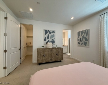 802 Royal Beekman Street - Photo Thumbnail 28