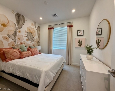802 Royal Beekman Street - Photo Thumbnail 38