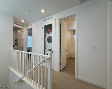 802 Royal Beekman Street - Photo Thumbnail 24