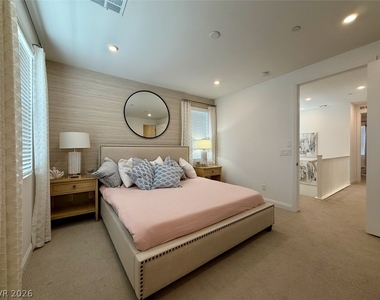 802 Royal Beekman Street - Photo Thumbnail 27