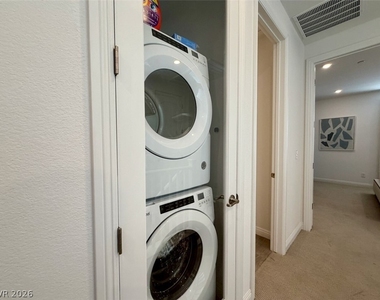 802 Royal Beekman Street - Photo Thumbnail 40