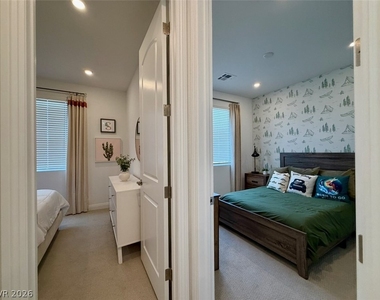 802 Royal Beekman Street - Photo Thumbnail 34