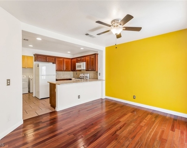 3467 Blue Heather Drive - Photo Thumbnail 5