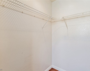 3467 Blue Heather Drive - Photo Thumbnail 13