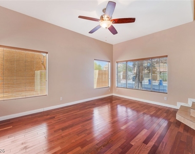 3467 Blue Heather Drive - Photo Thumbnail 4
