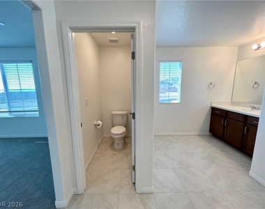 10937 Oregano Avenue - Photo Thumbnail 36