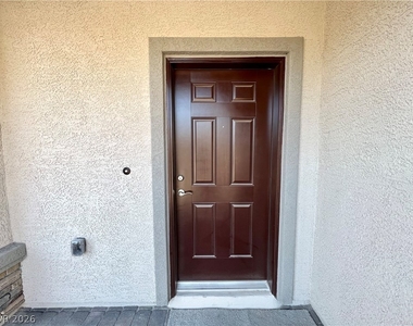 10937 Oregano Avenue - Photo Thumbnail 4