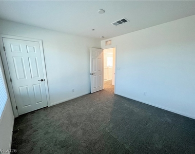 10937 Oregano Avenue - Photo Thumbnail 21