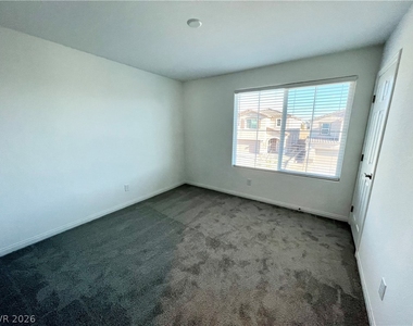 10937 Oregano Avenue - Photo Thumbnail 30