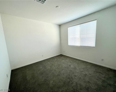 10937 Oregano Avenue - Photo Thumbnail 38