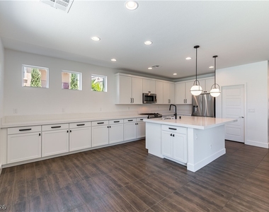 10841 Flying Nell Court - Photo Thumbnail 8