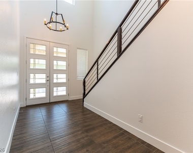 10841 Flying Nell Court - Photo Thumbnail 3