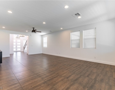 10841 Flying Nell Court - Photo Thumbnail 6