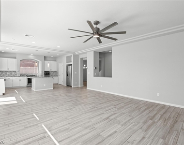 10116 Cascadia Creek Street - Photo Thumbnail 15