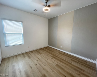 7035 Denio Island Street - Photo Thumbnail 17