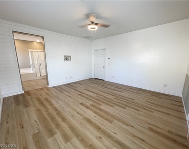 7035 Denio Island Street - Photo Thumbnail 23