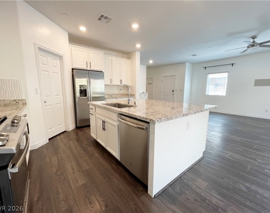 7035 Denio Island Street - Photo Thumbnail 7