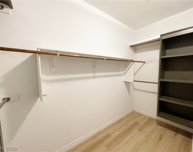 7035 Denio Island Street - Photo Thumbnail 26