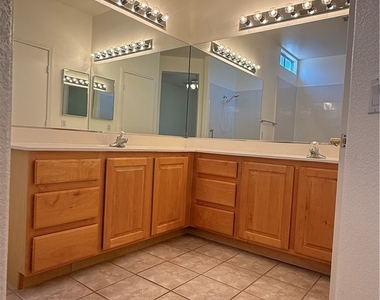 1739 Franklin Chase Terrace - Photo Thumbnail 14
