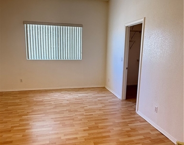 1739 Franklin Chase Terrace - Photo Thumbnail 16