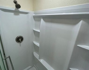 4720 Obannon Drive - Photo Thumbnail 25