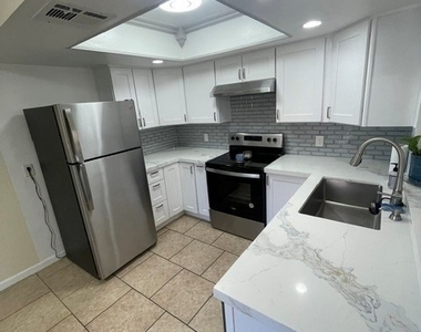 4720 Obannon Drive - Photo Thumbnail 9
