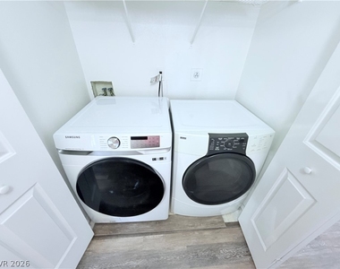1822 N Jones Boulevard - Photo Thumbnail 16