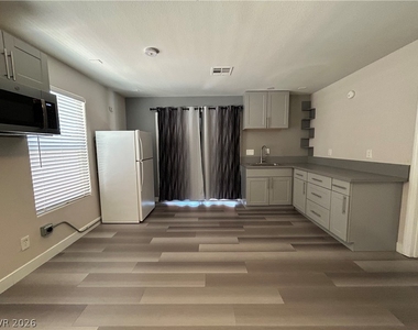6538 Elm Spring Court - Photo Thumbnail 16