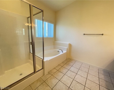 862 Park Walk Avenue - Photo Thumbnail 5