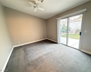 1433 Iron Springs Drive - Photo Thumbnail 3