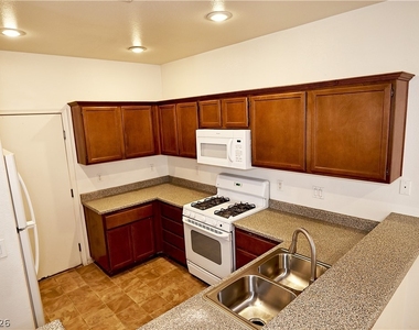 6206 Standing Elm Street - Photo Thumbnail 22