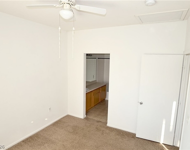 6206 Standing Elm Street - Photo Thumbnail 12