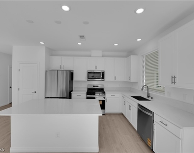 10234 Restless River Street - Photo Thumbnail 3
