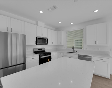 10234 Restless River Street - Photo Thumbnail 5