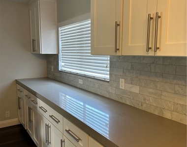 4053 Broadriver Drive - Photo Thumbnail 13