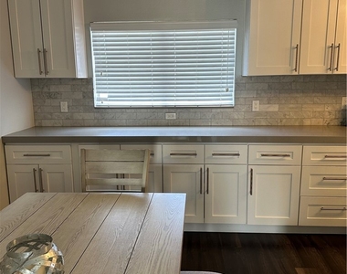 4053 Broadriver Drive - Photo Thumbnail 14