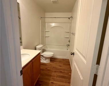 11550 Elcadore Street - Photo Thumbnail 15