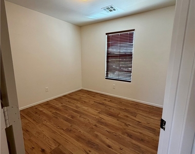11550 Elcadore Street - Photo Thumbnail 10