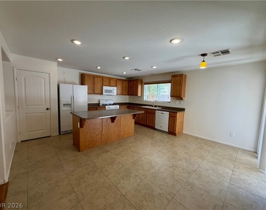 11550 Elcadore Street - Photo Thumbnail 4