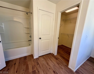 11550 Elcadore Street - Photo Thumbnail 16