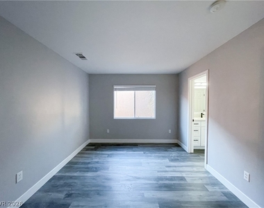 10919 Vista Marbella Avenue - Photo Thumbnail 21