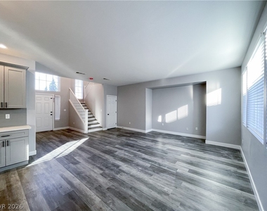 10919 Vista Marbella Avenue - Photo Thumbnail 5