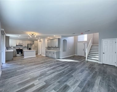 10919 Vista Marbella Avenue - Photo Thumbnail 6