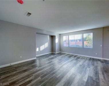 10919 Vista Marbella Avenue - Photo Thumbnail 3