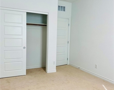 4457 Sawyer Ridge Street - Photo Thumbnail 22