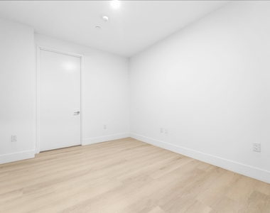 55 Broad Street - Photo Thumbnail 5