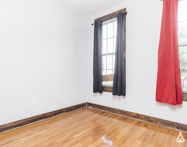 179 Stanhope St 11237 - Photo Thumbnail 8