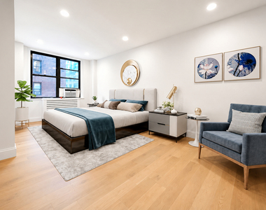 East 48th Street - Photo Thumbnail 5