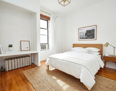 18 King Street - Photo Thumbnail 2